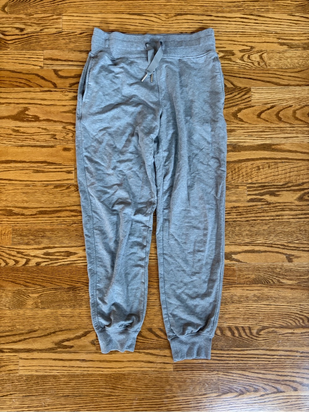 Athleta Gray cropped joggers. Size small.